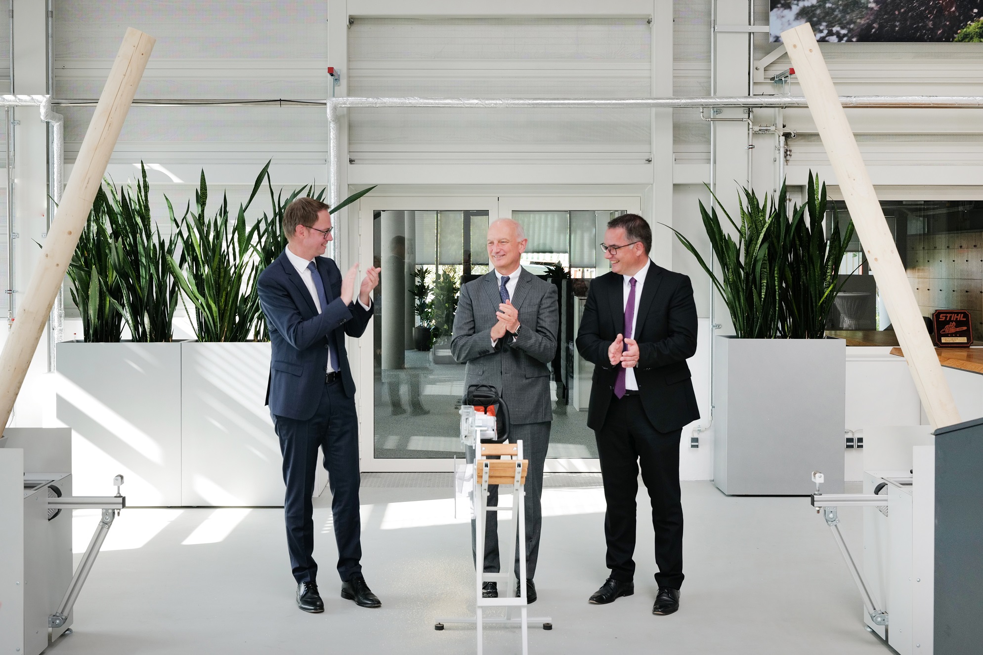 STIHL inaugure un nouveau bâtiment dédié à la construction de machines spéciales